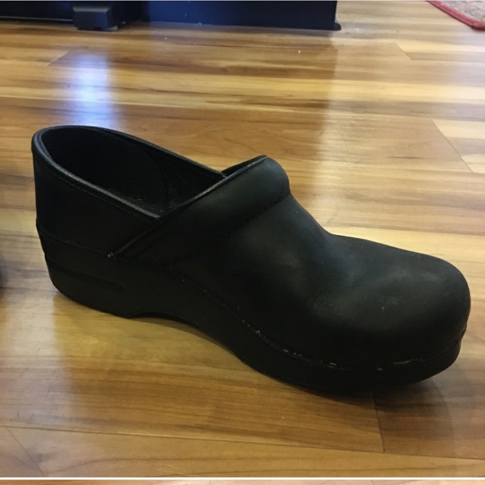 Dankso Black clogs size 39